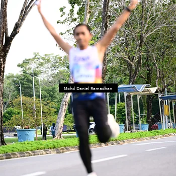 Runner Photo 8413324