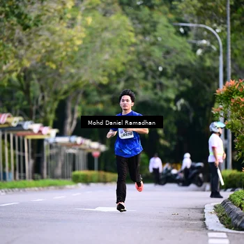 Runner Photo 8413335