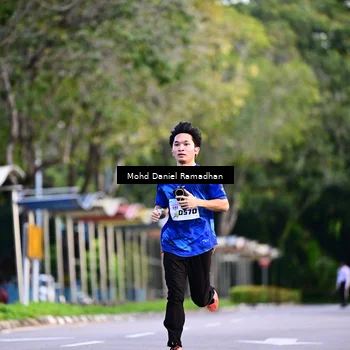 Runner Photo 8413336