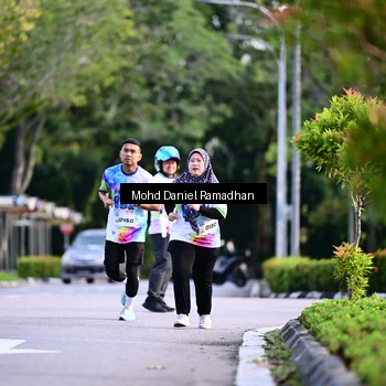 Runner Photo 8413377