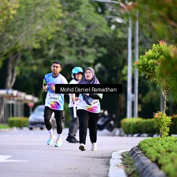Runner Photo 8413384