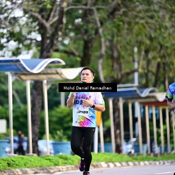 Runner Photo 8413456