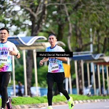 Runner Photo 8413466