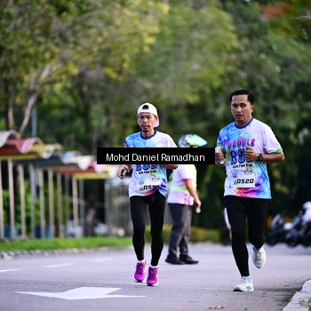 Runner Photo 8413485