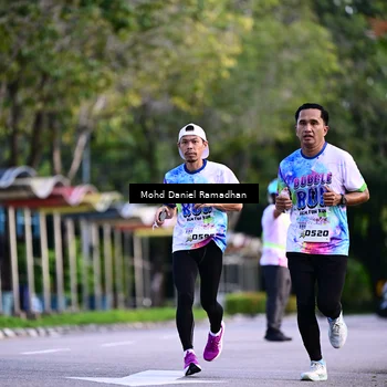 Runner Photo 8413499