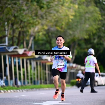 Runner Photo 8413562
