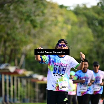 Runner Photo 8413575