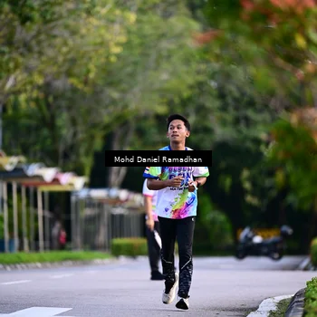 Runner Photo 8413612