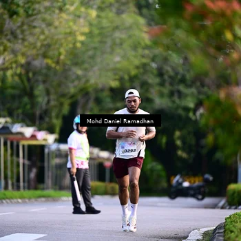 Runner Photo 8413660