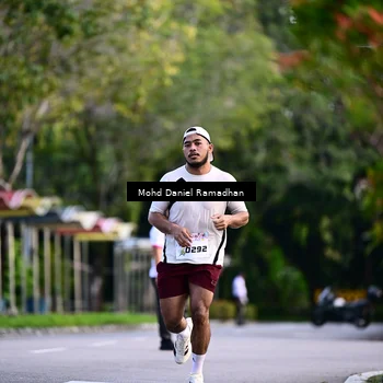 Runner Photo 8413663