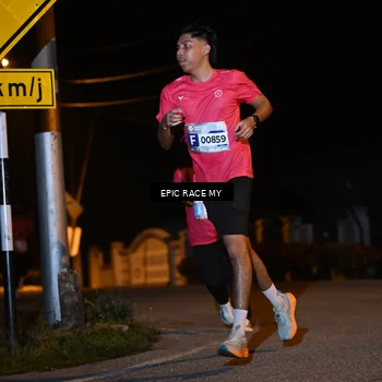Runner Photo 8413665
