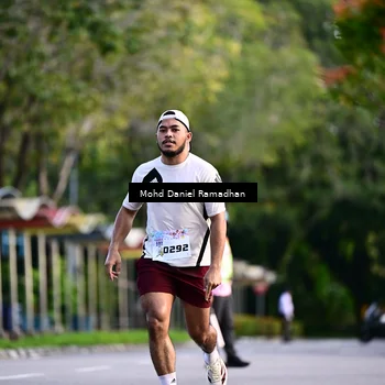Runner Photo 8413668
