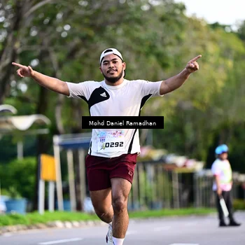 Runner Photo 8413676