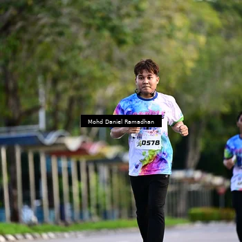 Runner Photo 8413692