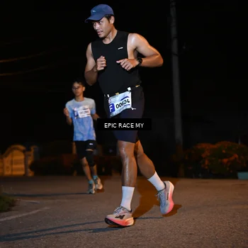Runner Photo 8413697