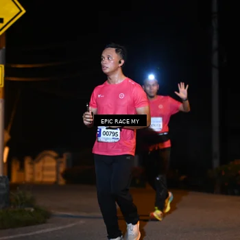 Runner Photo 8413759