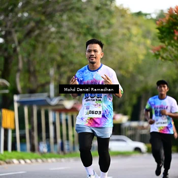 Runner Photo 8413819