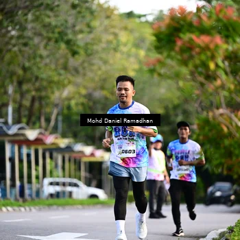Runner Photo 8413823