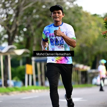 Runner Photo 8413859