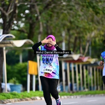 Runner Photo 8413872