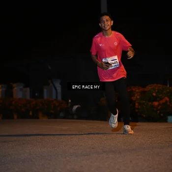 Runner Photo 8413874