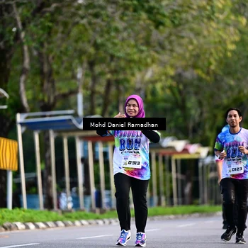 Runner Photo 8413876