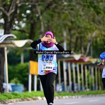 Runner Photo 8413884