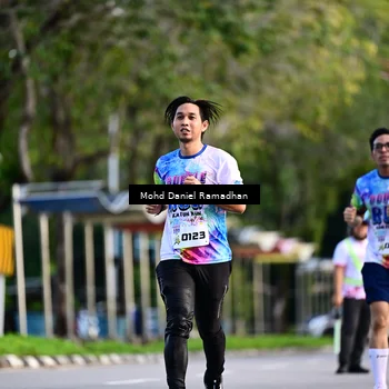 Runner Photo 8413895