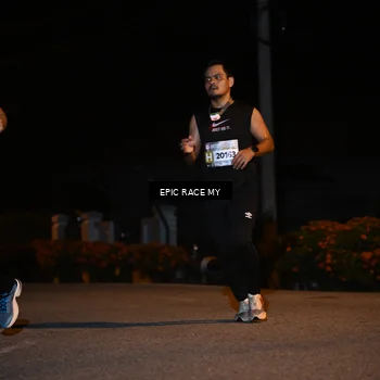 Runner Photo 8413903