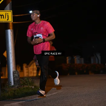 Runner Photo 8413957