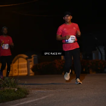 Runner Photo 8413992