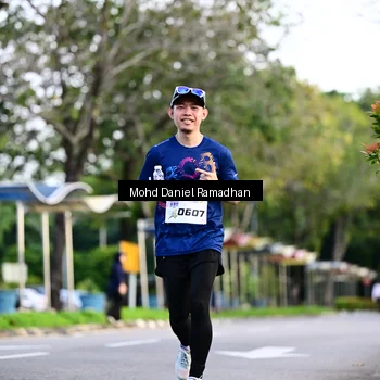 Runner Photo 8414200