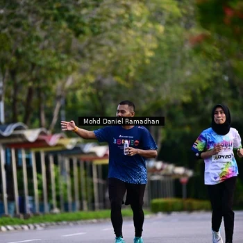 Runner Photo 8414373