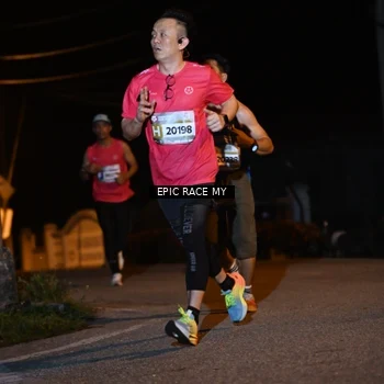 Runner Photo 8414574