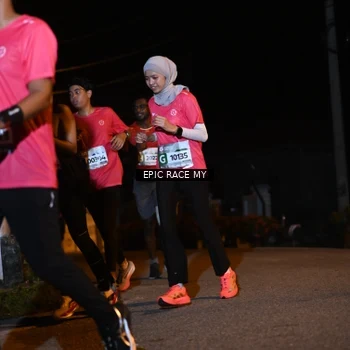 Runner Photo 8414683