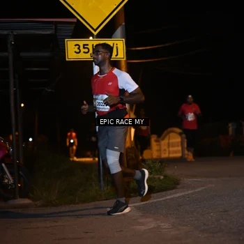 Runner Photo 8414691
