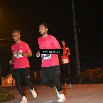 Runner Photo 8414901