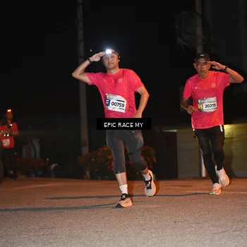 Runner Photo 8415000