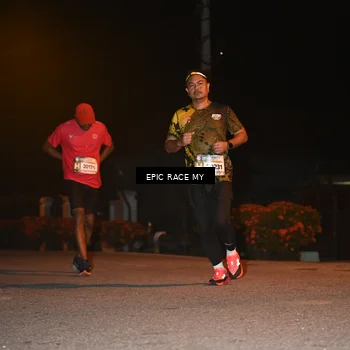 Runner Photo 8415010