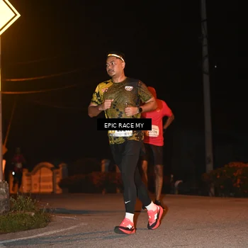 Runner Photo 8415011