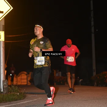 Runner Photo 8415012