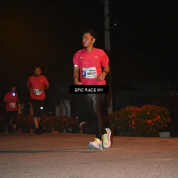 Runner Photo 8415023