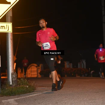 Runner Photo 8415033