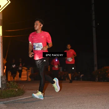 Runner Photo 8415035