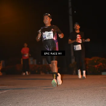 Runner Photo 8415037