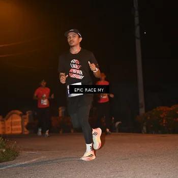 Runner Photo 8415039