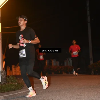 Runner Photo 8415041