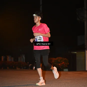 Runner Photo 8415059