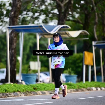 Runner Photo 8415151