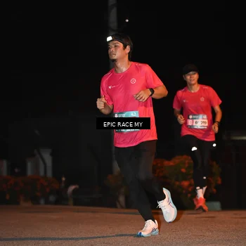 Runner Photo 8415203